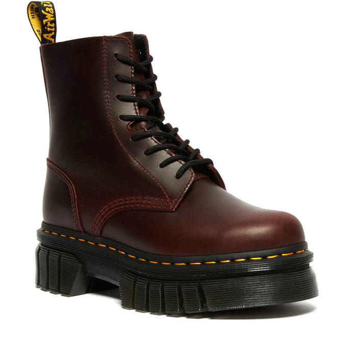 DR. MARTENS // AUDRICK 8I / CHARRO BRANDO - ::